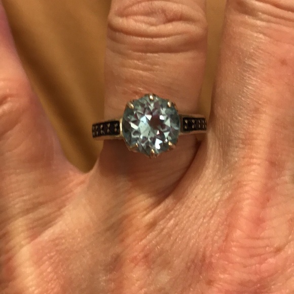 4.27 glacier blue topaz w/ 38 points blue sapphire - Picture 5 of 5